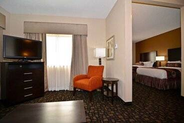 هتل Best Western Ploverstevens Point  And Conference Ctr