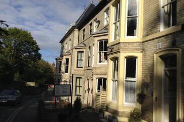 هتل Broomfield House