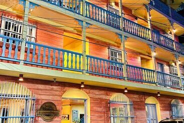 هتل Casona De La Isla