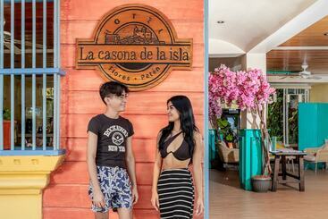 هتل Casona De La Isla
