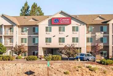 هتل Comfort Suites Redmond Airport