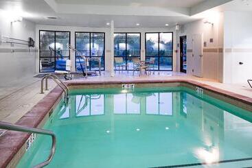 هتل Courtyard By Marriott Norman