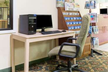 هتل Days Inn By Wyndham Mount Vernon