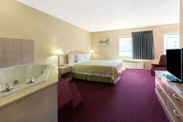 هتل Days Inn By Wyndham Mount Vernon