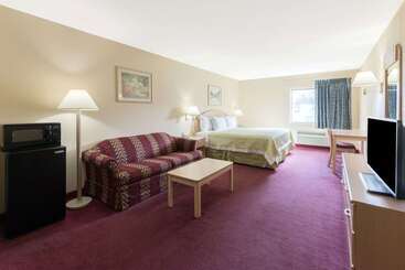 هتل Days Inn By Wyndham Mount Vernon