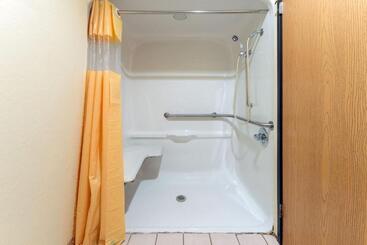 هتل Days Inn By Wyndham Mount Vernon
