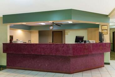هتل Days Inn By Wyndham Mount Vernon