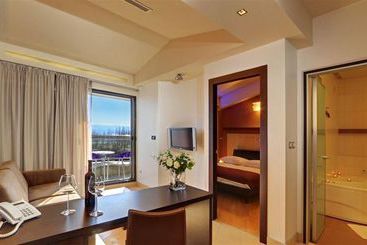 Hotel Diadem