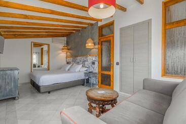 هتل Guesthouse D. Manuel I   Adults Only