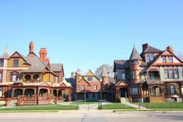 هتل Fairfield Inn & Suites By Marriott Muskegon Norton Shores