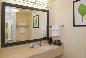 هتل Fairfield Inn & Suites By Marriott Muskegon Norton Shores