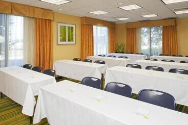 هتل Fairfield Inn & Suites By Marriott Muskegon Norton Shores