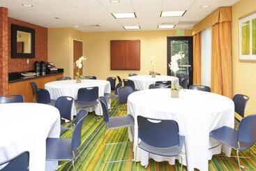 هتل Fairfield Inn & Suites By Marriott Muskegon Norton Shores