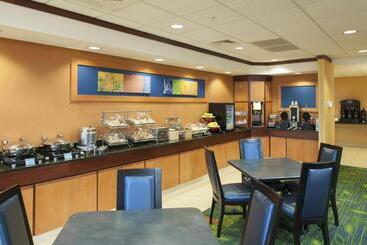 هتل Fairfield Inn & Suites By Marriott Muskegon Norton Shores