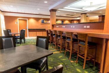 هتل Fairfield Inn & Suites By Marriott Muskegon Norton Shores