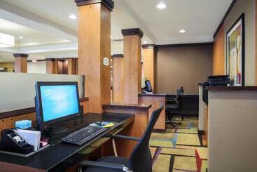 هتل Fairfield Inn And Suites By Marriott Lakeland Plant City