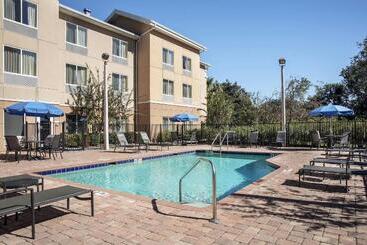 هتل Fairfield Inn And Suites By Marriott Lakeland Plant City