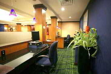 هتل Fairfield Inn And Suites By Marriott Lakeland Plant City
