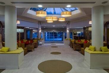 هتل Garrigae Domaine De L Esterel   Piscine & Spa Cinq Mondes