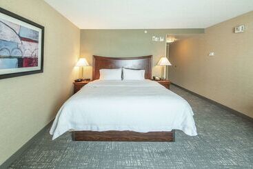 هتل Hampton Inn Presque Isle Maine