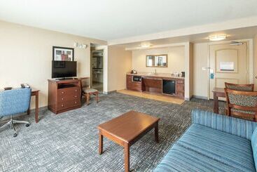 هتل Hampton Inn Presque Isle Maine
