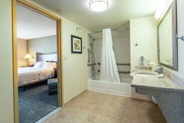 هتل Hampton Inn Presque Isle Maine