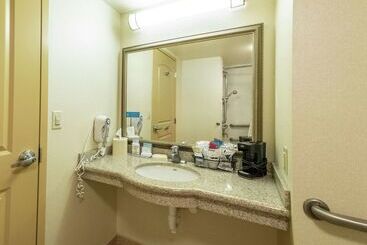 هتل Hampton Inn Presque Isle Maine