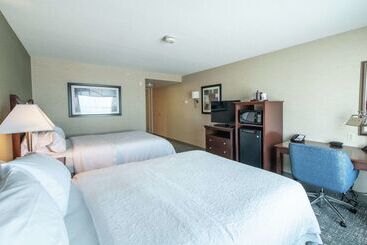 هتل Hampton Inn Presque Isle Maine