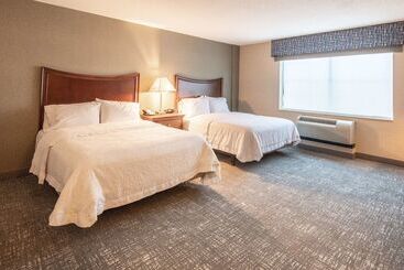 هتل Hampton Inn Presque Isle Maine