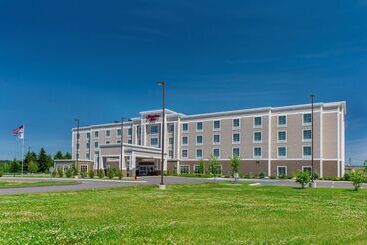 هتل Hampton Inn Presque Isle Maine