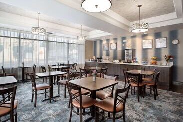 هتل Hawthorn Suites By Wyndham Oakland/alameda