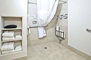 هتل Hawthorn Suites By Wyndham Oakland/alameda