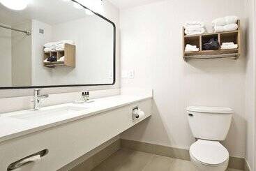 هتل Hawthorn Suites By Wyndham Oakland/alameda