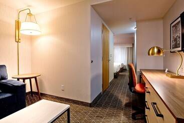 هتل Hawthorn Suites By Wyndham Oakland/alameda