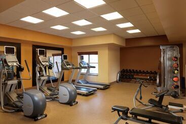 هتل Hilton Garden Inn Milford