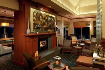 هتل Hilton Garden Inn Milford