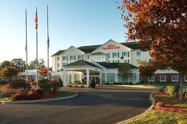 هتل Hilton Garden Inn Milford