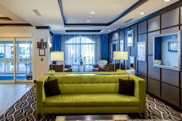 هتل Holiday Inn Express & Suites Charleston Arpt Conv Ctr Area, An Ihg