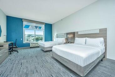 هتل Holiday Inn Express & Suites Charleston Arpt Conv Ctr Area, An Ihg
