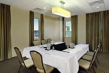 هتل Holiday Inn Metairie New Orleans, An Ihg
