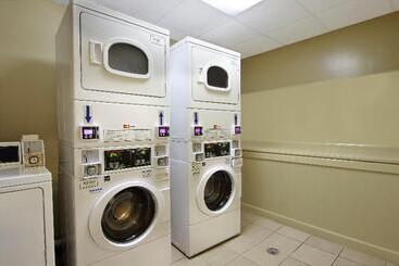 هتل Holiday Inn Metairie New Orleans, An Ihg