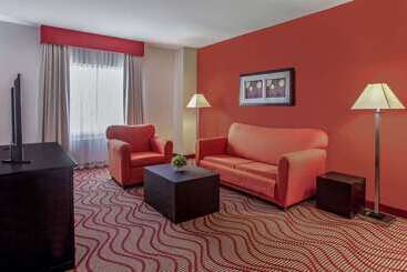 هتل La Quinta By Wyndham San Luis Potosi