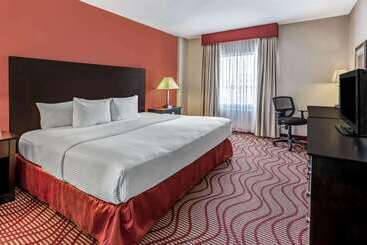 هتل La Quinta By Wyndham San Luis Potosi
