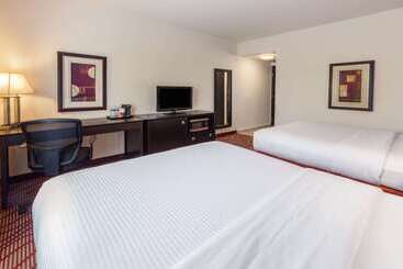هتل La Quinta By Wyndham San Luis Potosi