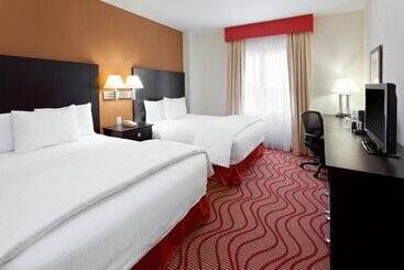 هتل La Quinta By Wyndham San Luis Potosi