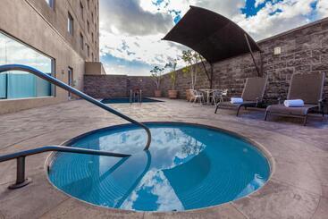 هتل La Quinta By Wyndham San Luis Potosi