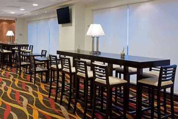 هتل La Quinta By Wyndham San Luis Potosi