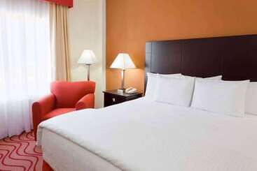هتل La Quinta By Wyndham San Luis Potosi