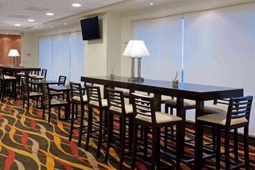 هتل La Quinta By Wyndham San Luis Potosi