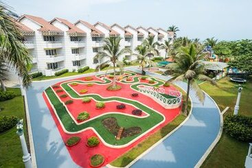 هتل Las Americas Casa De Playa